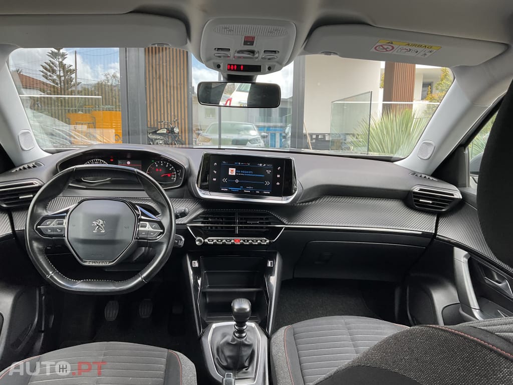 Peugeot 2008 1.2 PureTech Active Pack