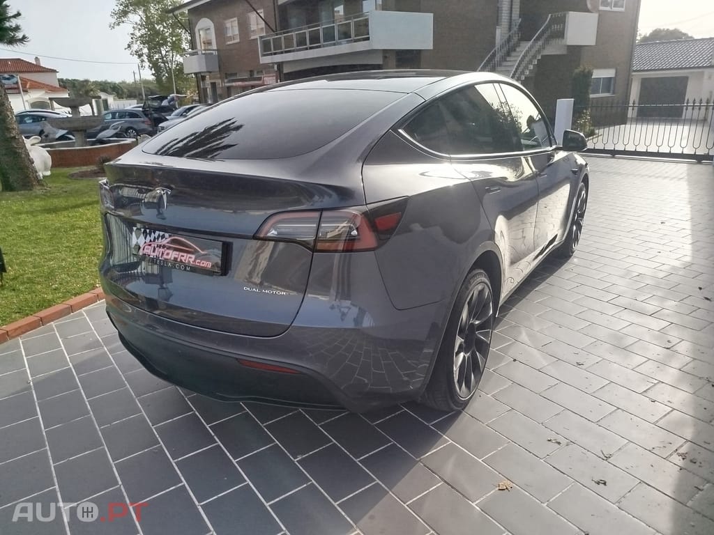Tesla Model Y Long Range Tração Integral