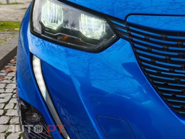 Peugeot E-2008 50 kWh Allure Pack