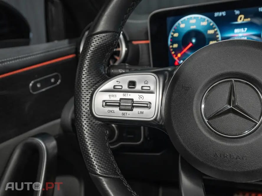 Mercedes-Benz A 180 d 7G-DCT AMG Line