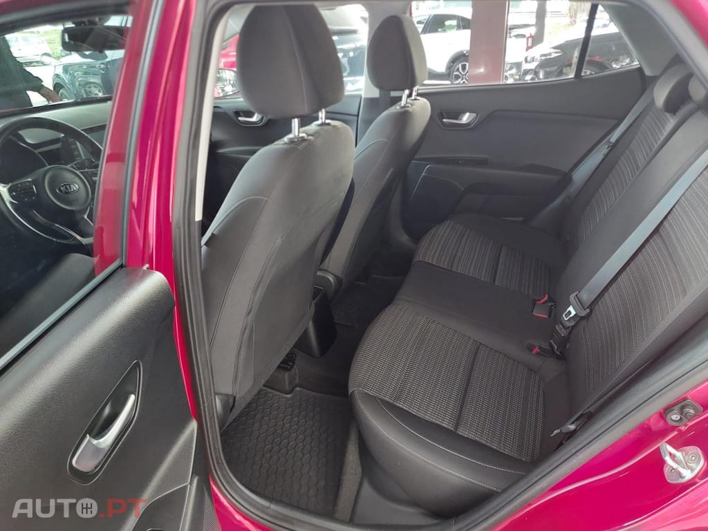 Kia Stonic 1.0 T-GDI EX