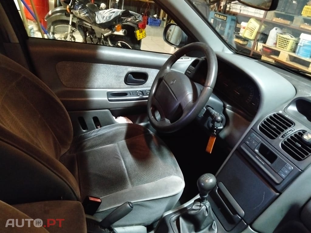 Renault Laguna 1.9 DCI