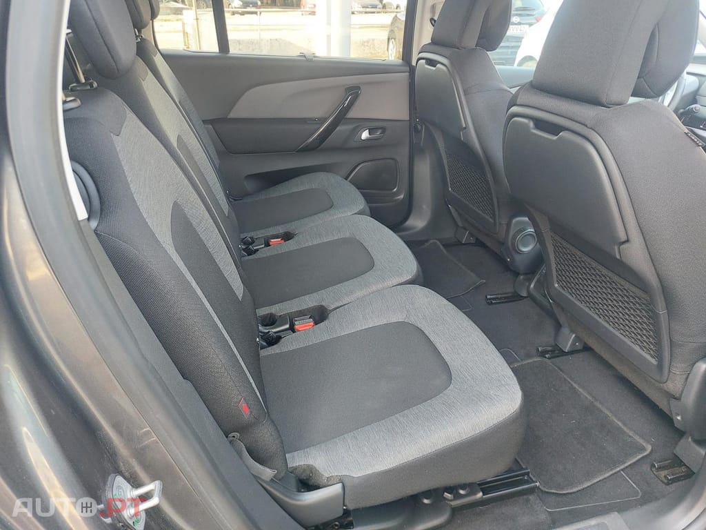 Citroën Grand C4 Spacetourer 1.2 PureTech Feel — fotografia 47