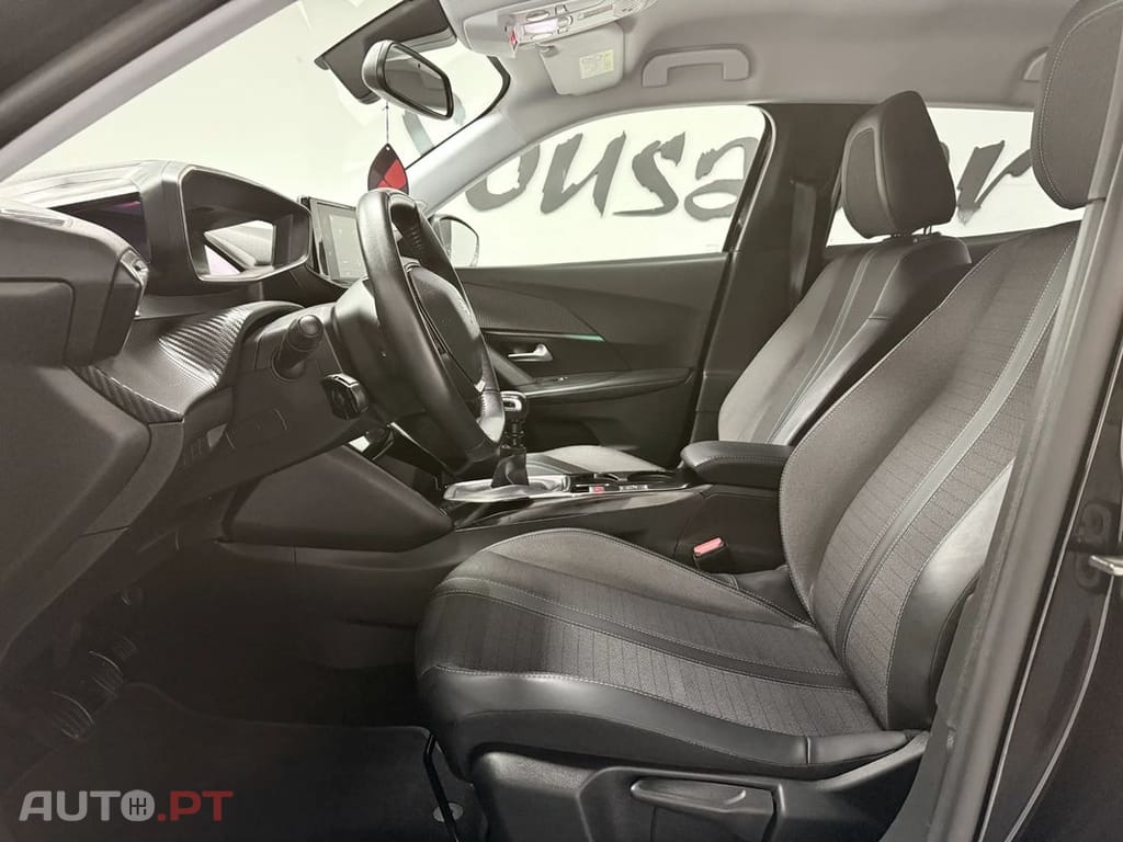 Peugeot 2008 PureTech 100 Allure