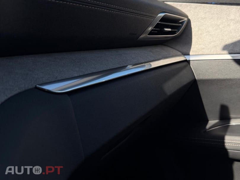 Peugeot 3008 1.5 BlueHDi GT EAT8