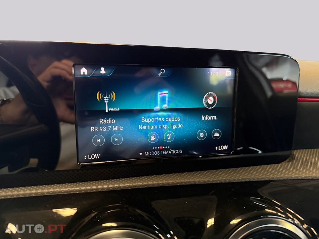Mercedes-Benz A 250 AMG Premium I.V.A DEDUTIVEL