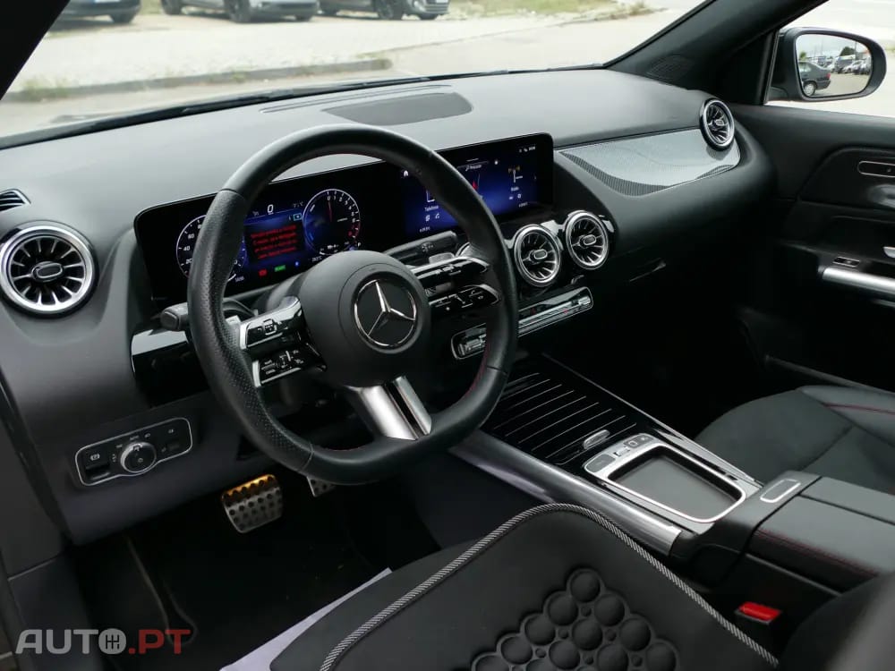 Mercedes-Benz GLA 250 e AMG Line