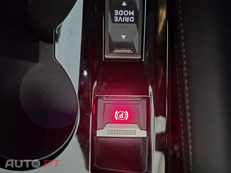 Peugeot E-208 50 kWh GT