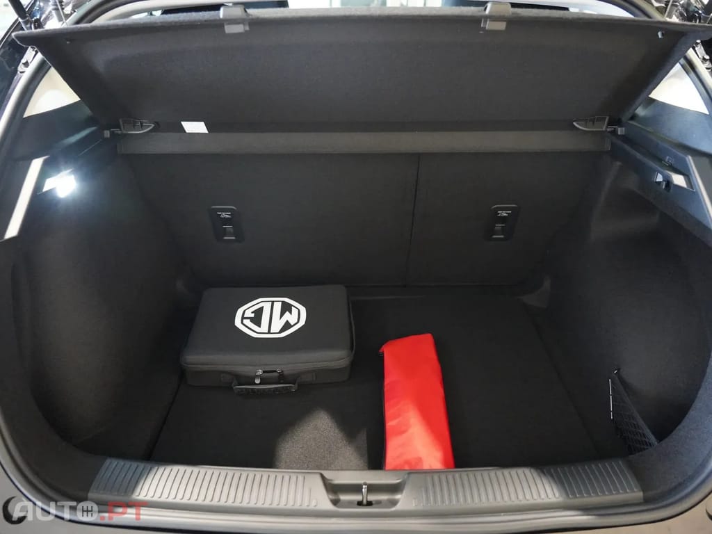 MG MG4 51 kWh Standard