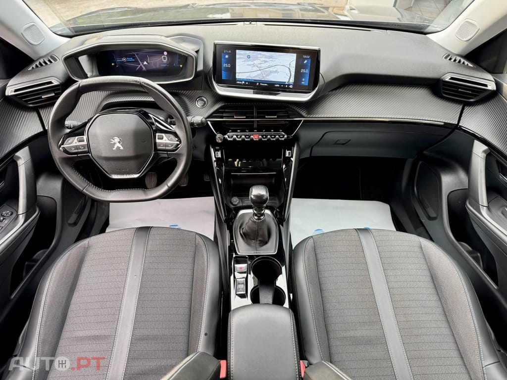 Peugeot 2008 1.5 BlueHDi Allure