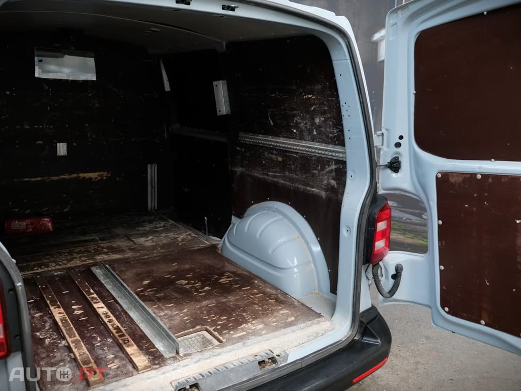 Volkswagen Transporter T6 2.0 TDI
