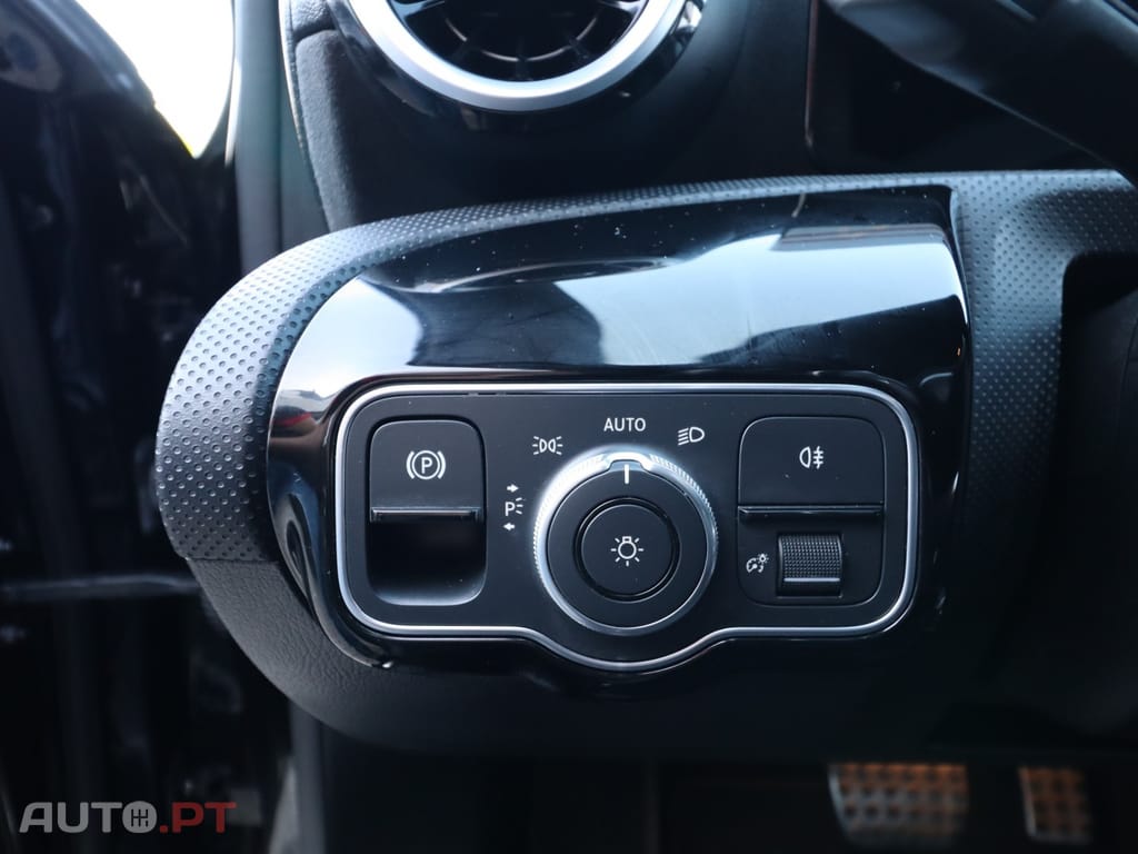 Mercedes-Benz A 180 d AMG Line Aut.