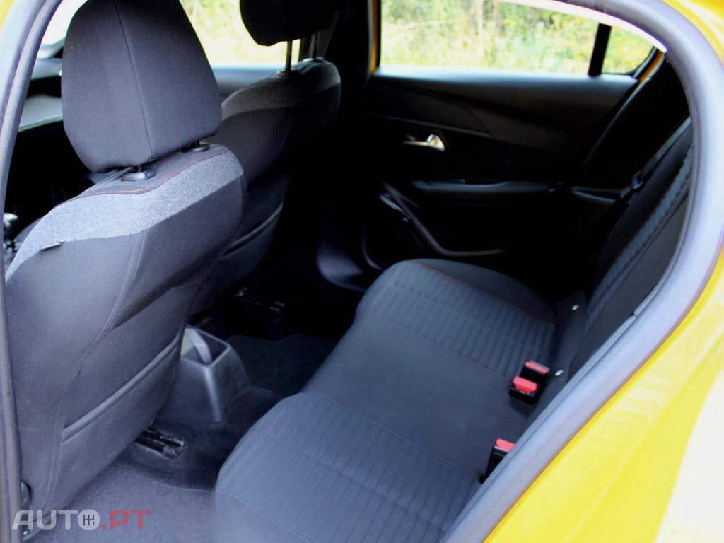 Peugeot 208 BlueHdi Active