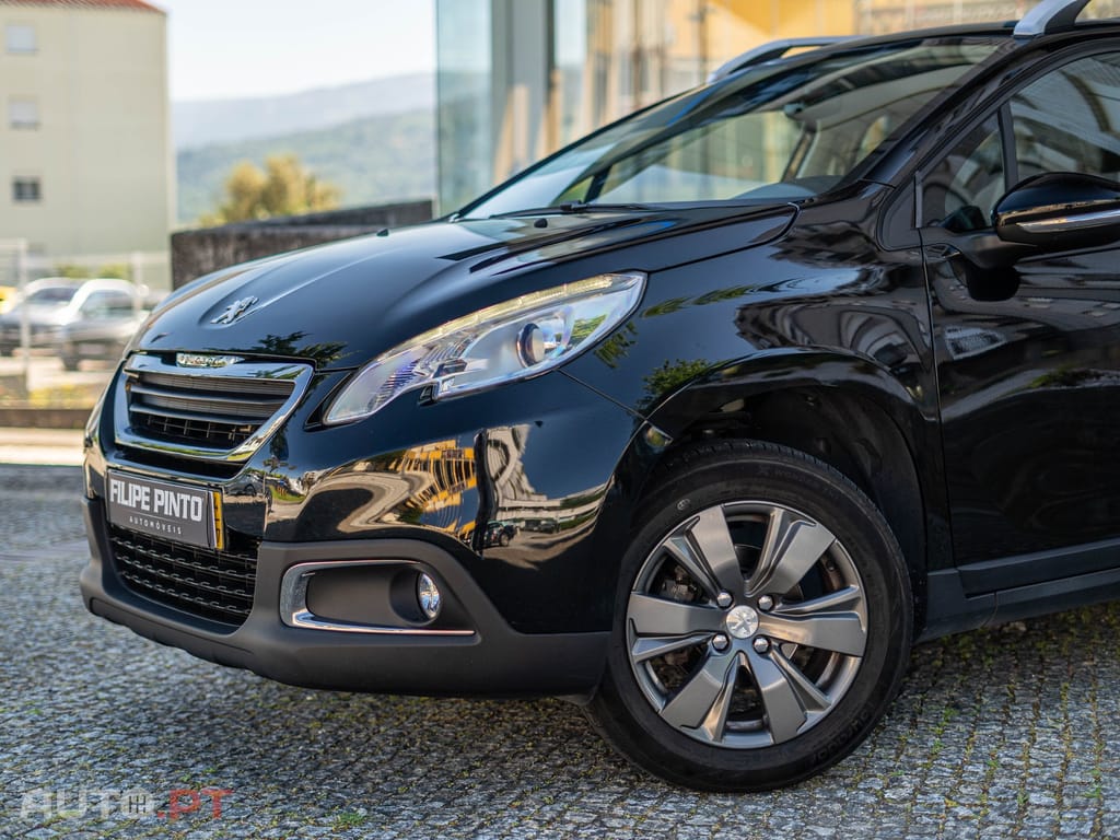 Peugeot 2008 1.2 PureTech Style