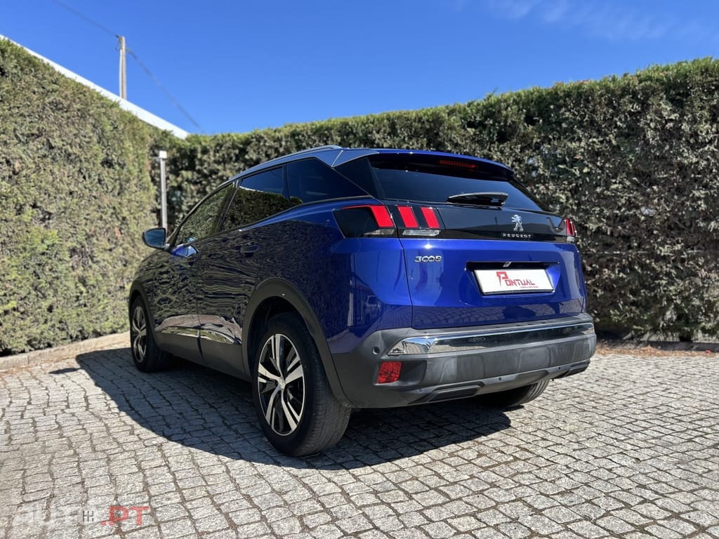 Peugeot 3008 1.2 PureTech Allure EAT8