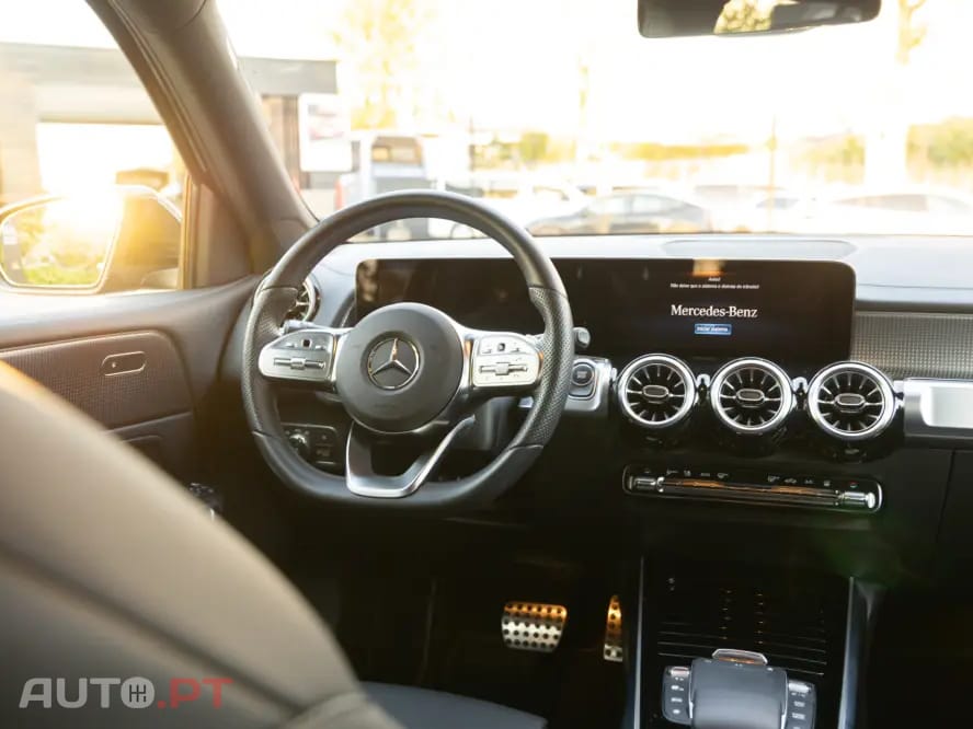 Mercedes-Benz EQB 300 4Matic AMG Line