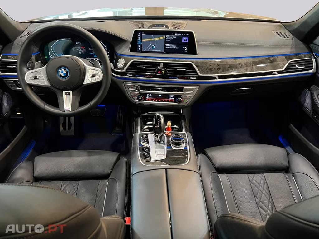 BMW 745 I.V.A DEDUTIVEL e M Sport