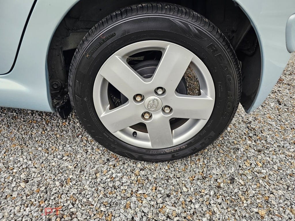 Toyota Aygo 1.0 + AC — fotografia 6