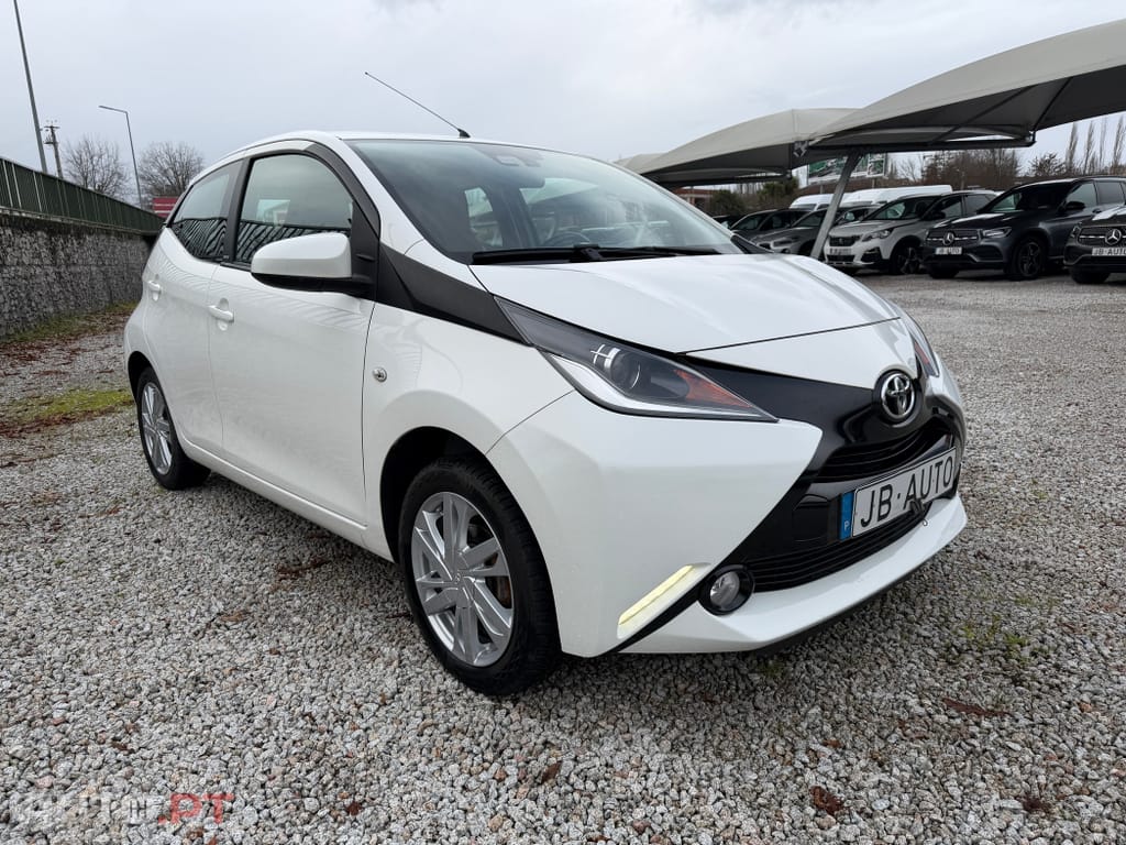 Toyota Aygo 1.0 X-Play+AC+X-Touch