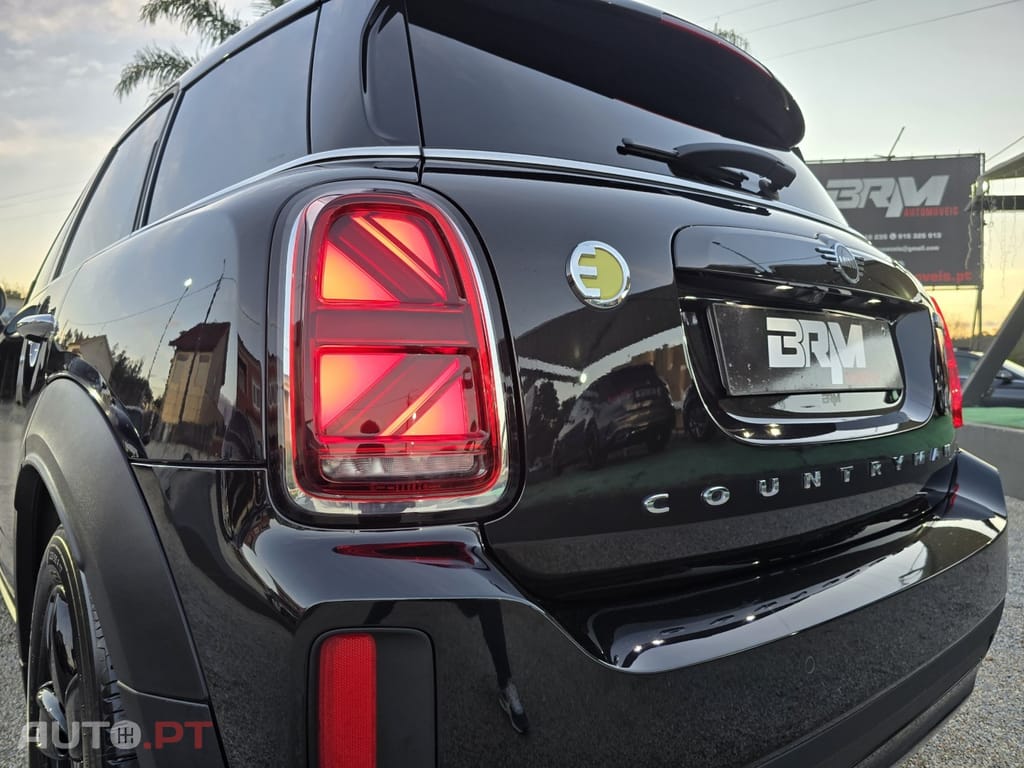 MINI Countryman Cooper SE Premium Essential Auto