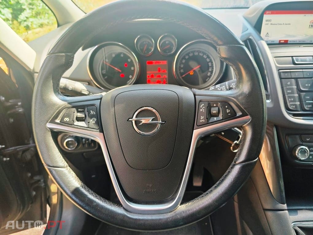 Opel Zafira Cosmos 135cv 7Lugares / 146€ mês