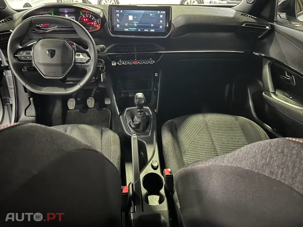 Peugeot 2008 1.2 PureTech Style — fotografia 12