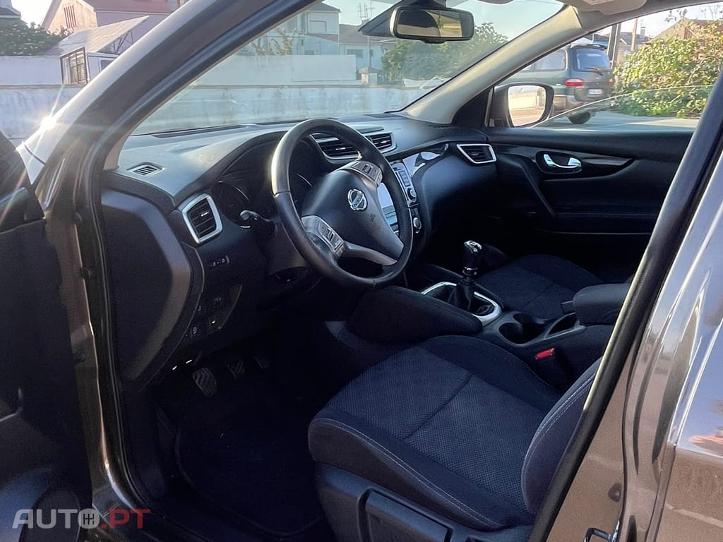 Nissan Qashqai +2 j10