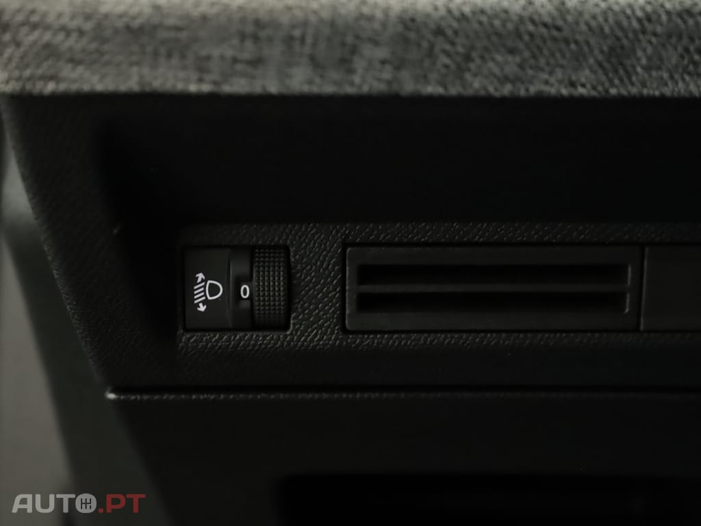 Peugeot 3008 3008 1.2 Hybrid Allure e-DCS6