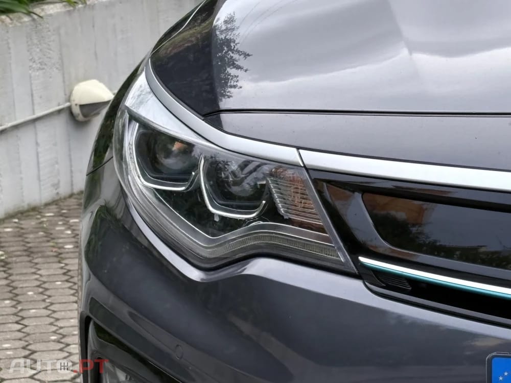 Kia Optima 2.0 CVVT PHEV