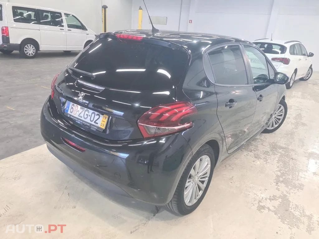 Peugeot 208 1.5 BlueHDi Signature