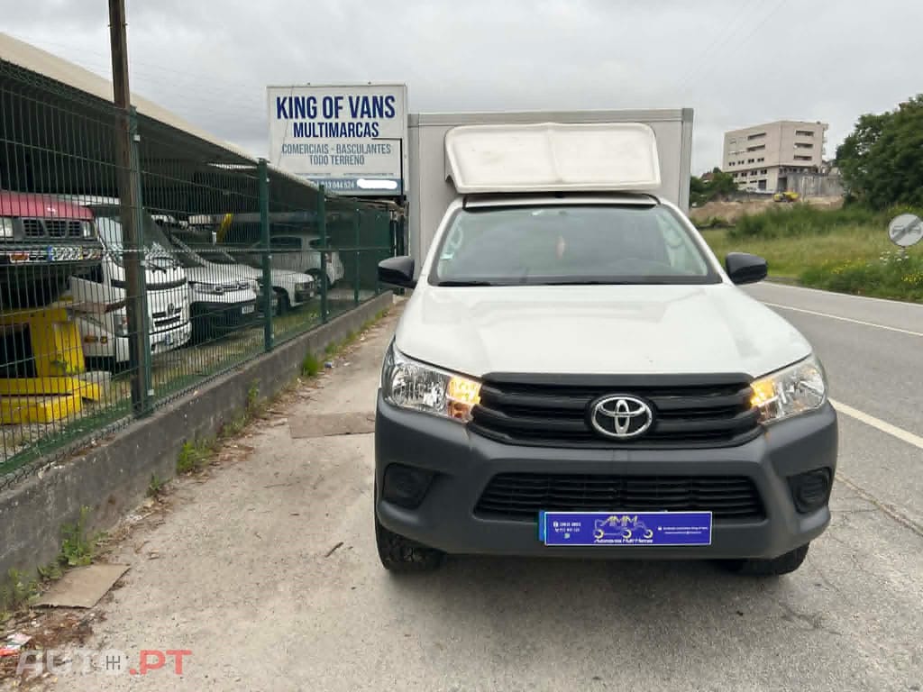 Toyota Hilux 2.4D-4D 150cv 4x2