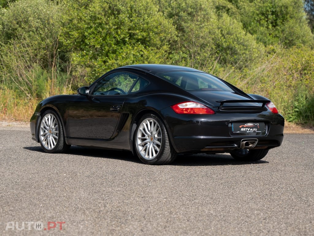 Porsche Cayman 2.7
