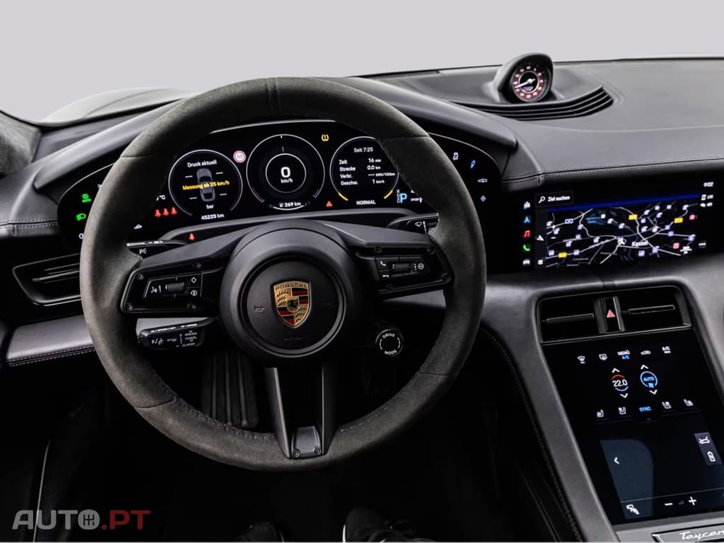 Porsche Taycan TURBO ALL-BLACK