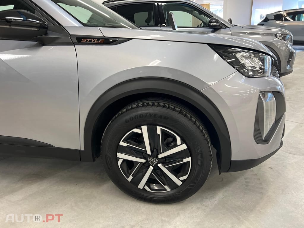 Peugeot 2008 1.2 Style