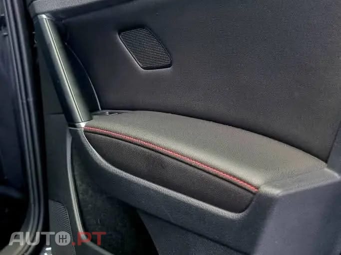 Volkswagen Golf VII GTI PERFORMANCE