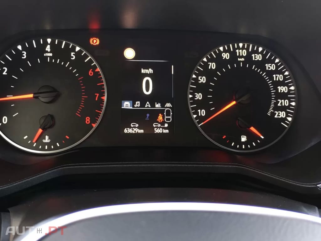 Renault Clio 1.0 TCe Business