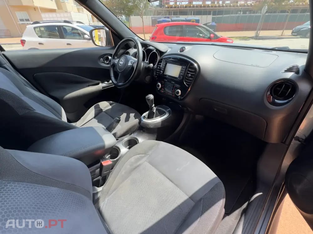 Nissan Juke 1.2 DIG-T N-Connecta Pack Exterior 1 Black Tokyo