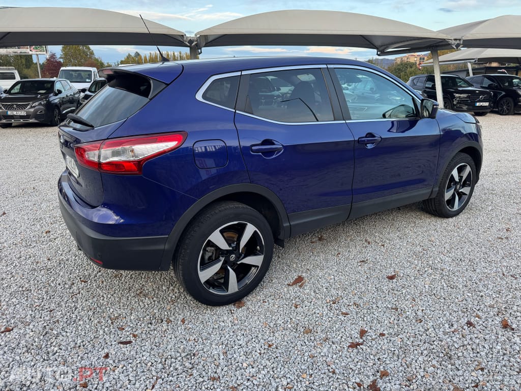 Nissan Qashqai 1.2 DIG-T N-Connecta 18