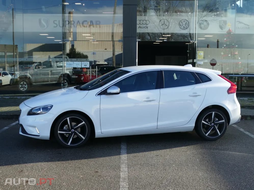 Volvo V40 2.0 D2 R-Design