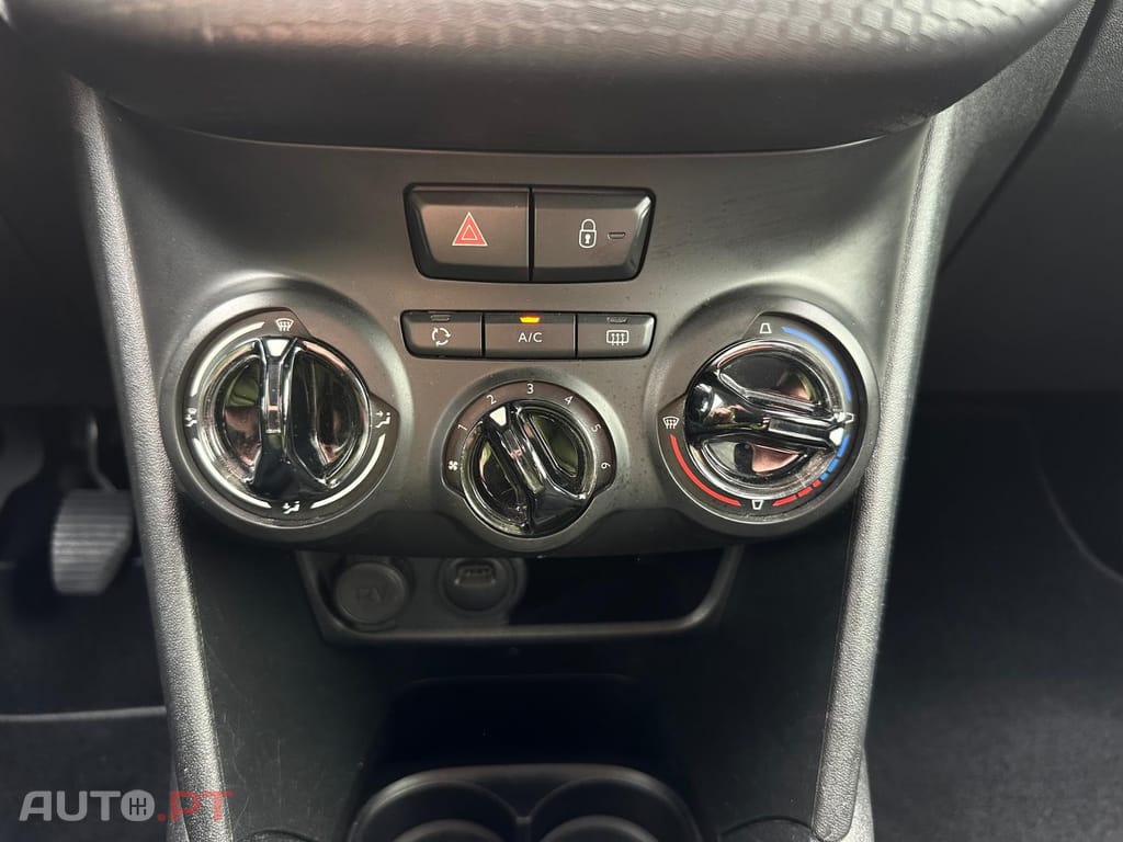 Peugeot 208 1.2 PureTech Signature