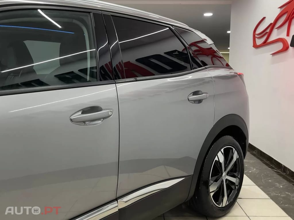 Peugeot 3008 1.5 BlueHDi Allure Pack — fotografia 6
