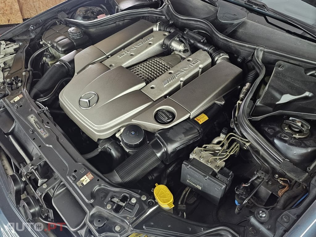 Mercedes-Benz C 32 AMG V6 KOMPRESSOR