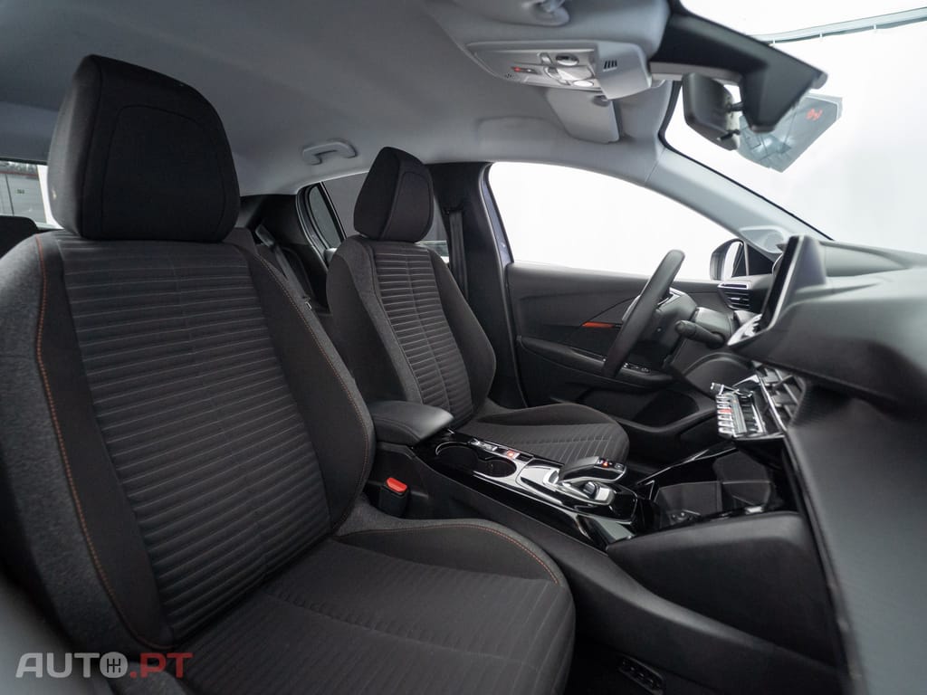 Peugeot E-208 50 kWh Active Pack