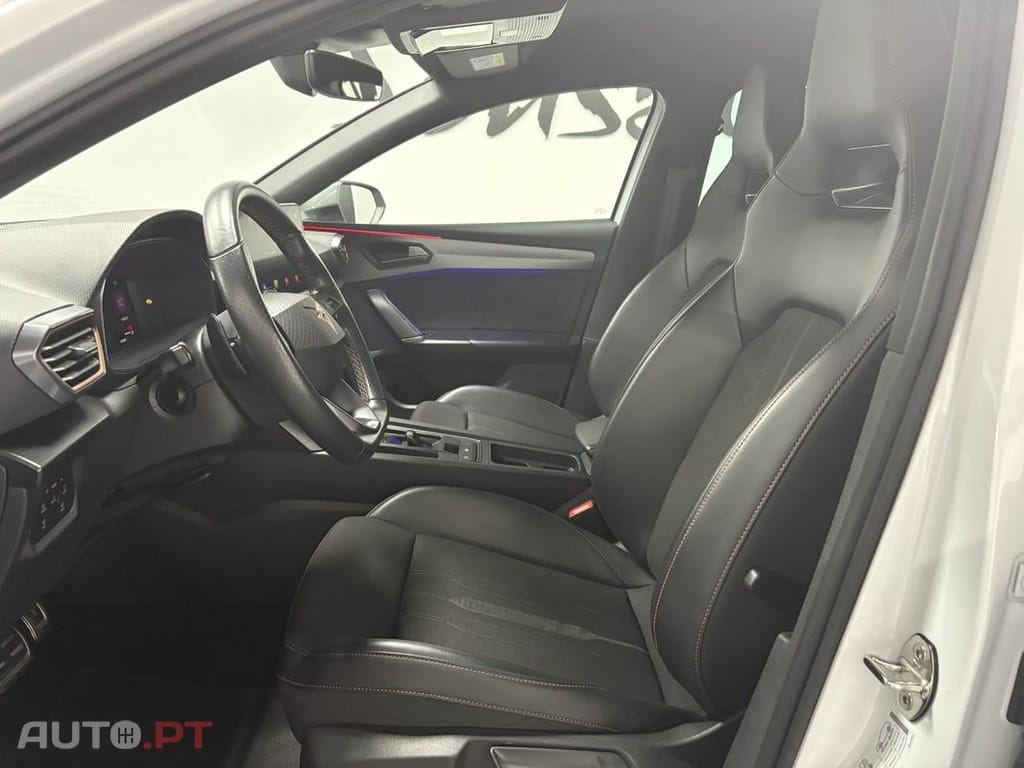 Cupra Leon 1.4 e-Hybrid MID DSG