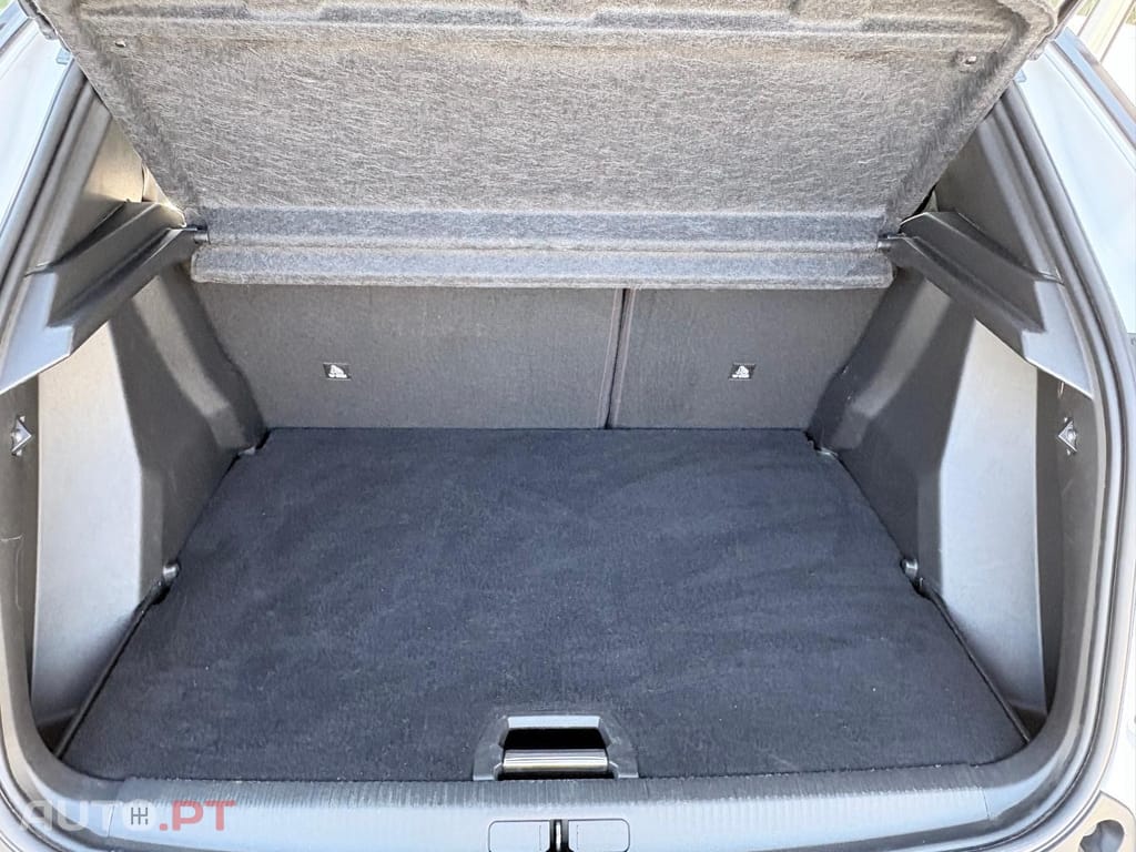 Peugeot 2008 1.2 PureTech Allure