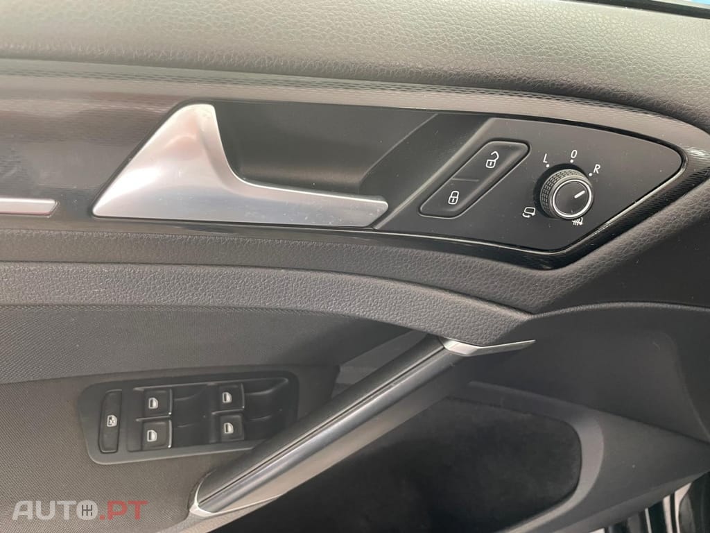 Volkswagen Golf 2.0 TSI GTI DSG