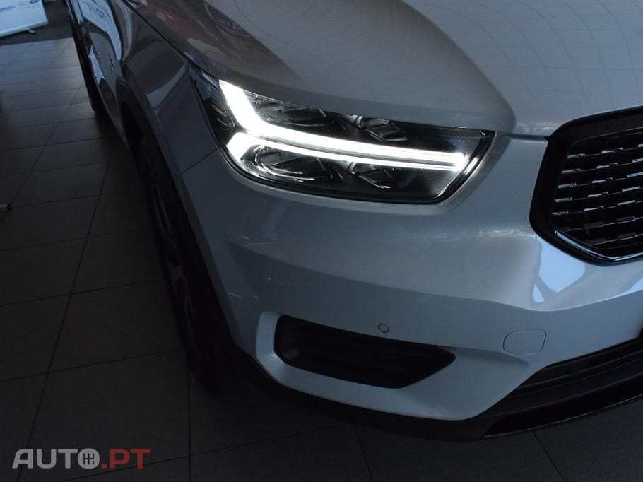 Volvo XC40 1.5 T5 PHEV R-Design Expression
