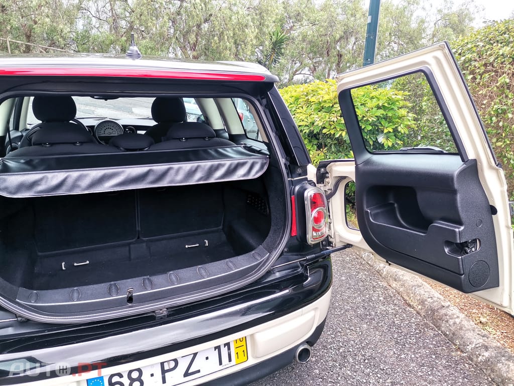 MINI Clubman One D - Van den Broeck