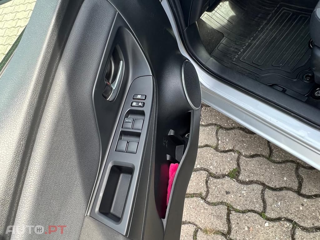 Toyota Yaris 1.5 HSD 20 Anos