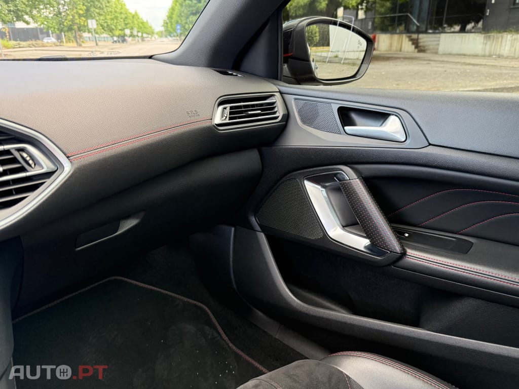 Peugeot 308 1.6 e-THP GTi